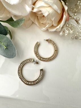 Mignonne Gavigan Lux Betty Pearl Hoops Earrings